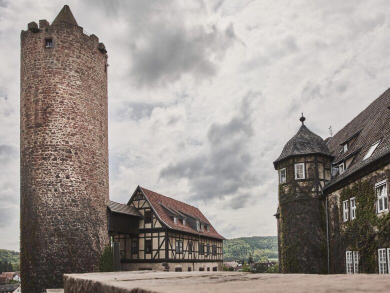 3b46aae0-hintergurg-01